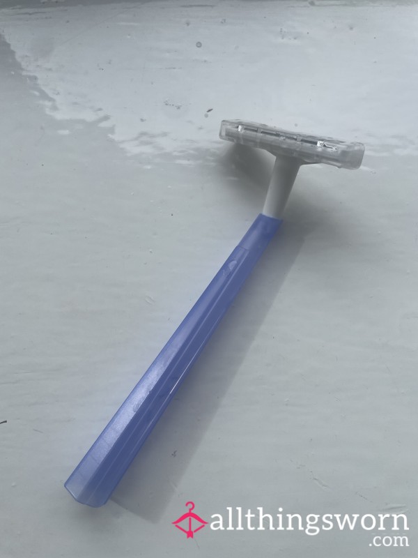 My Used Razor 👅💋💦