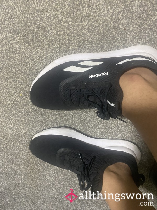 My Very Smelly Gym Shoes Size 7🥵 Worn 4 Days A Week In The Gym