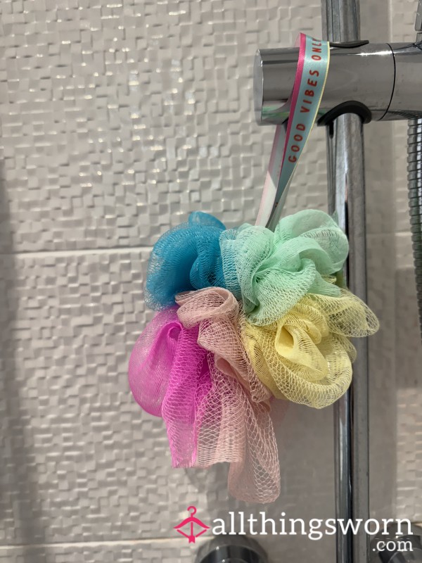 🧽 My Very Used Shower Puff – Daily Scrubbed On My Sweaty Body 💦