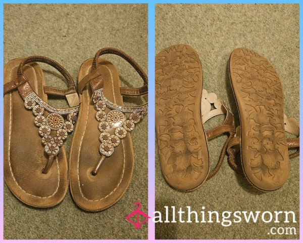 ☀️ My Well-Travelled Summer Sandals ☀️