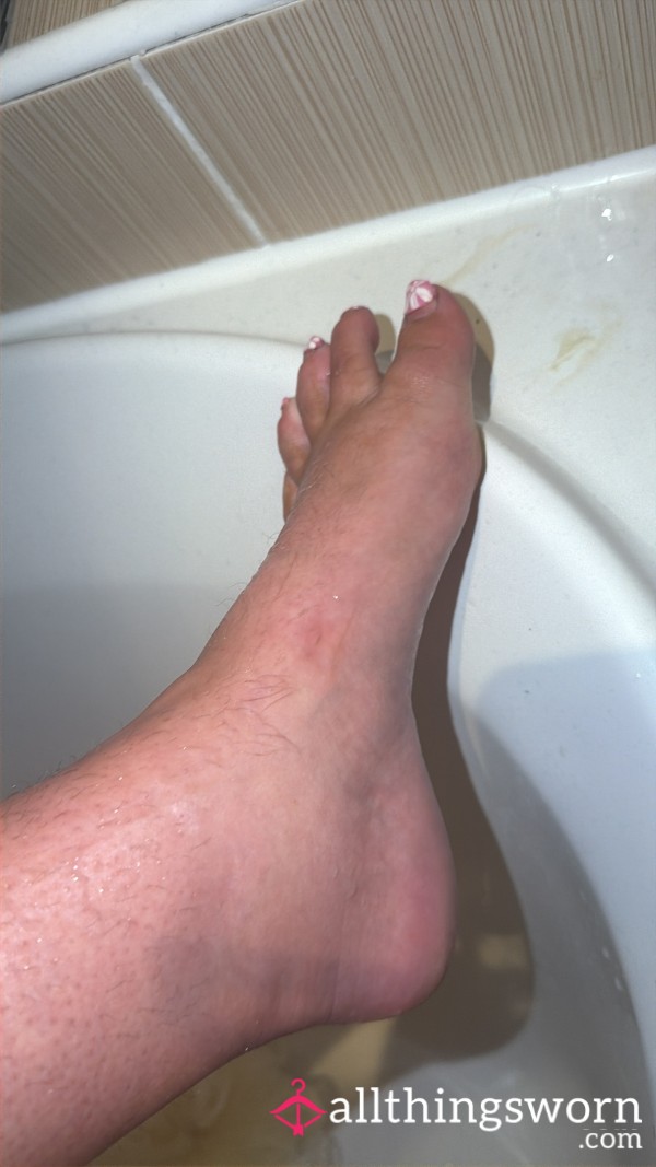 My Wet Feet Mid Shower