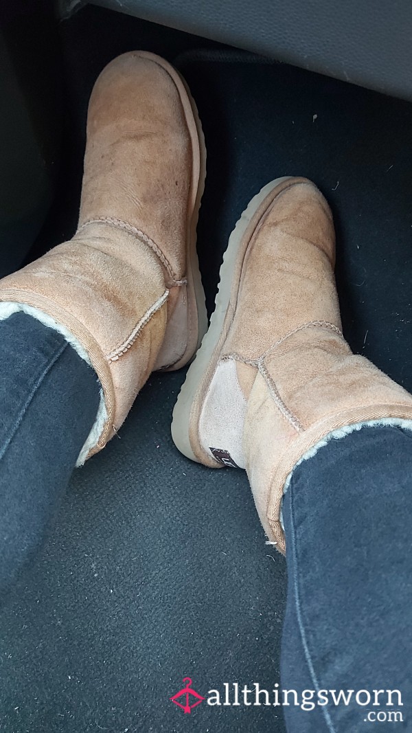 My Wonky UGGS Footprint Deeply Imbedded
