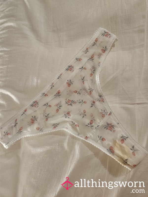 🌸 My Worn Flor*l Thong – Pu**y-Soaked & Creamy 🌸