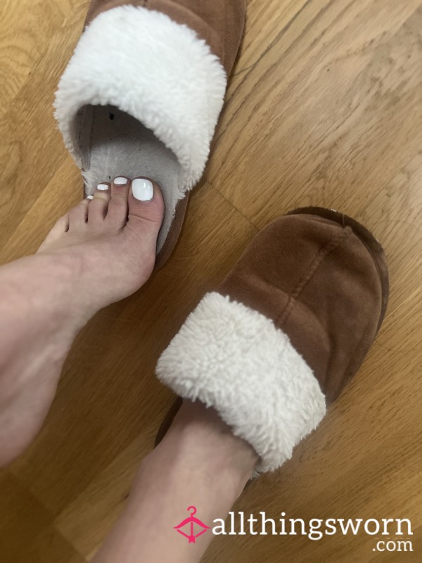 Mycket Använda Vintertofflor – Fyllda Med Min Varma Fotdoft & Svett 👣❄️