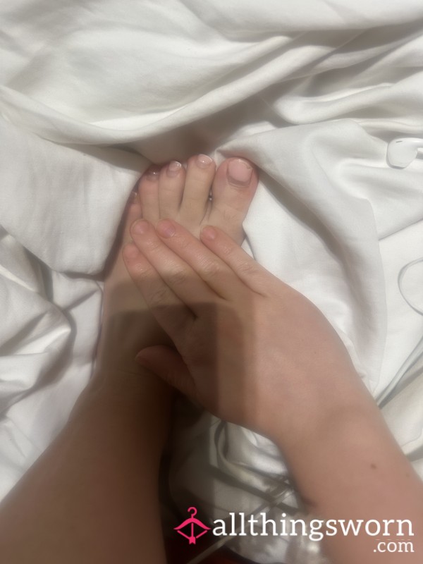 Nails And Toes Needs To Be Down💅🏼😩