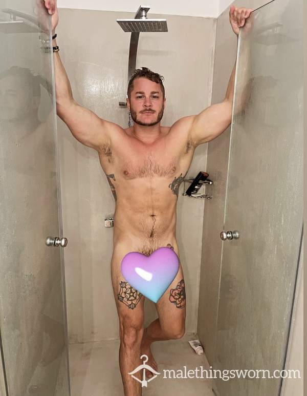 Naked In The Shower X7