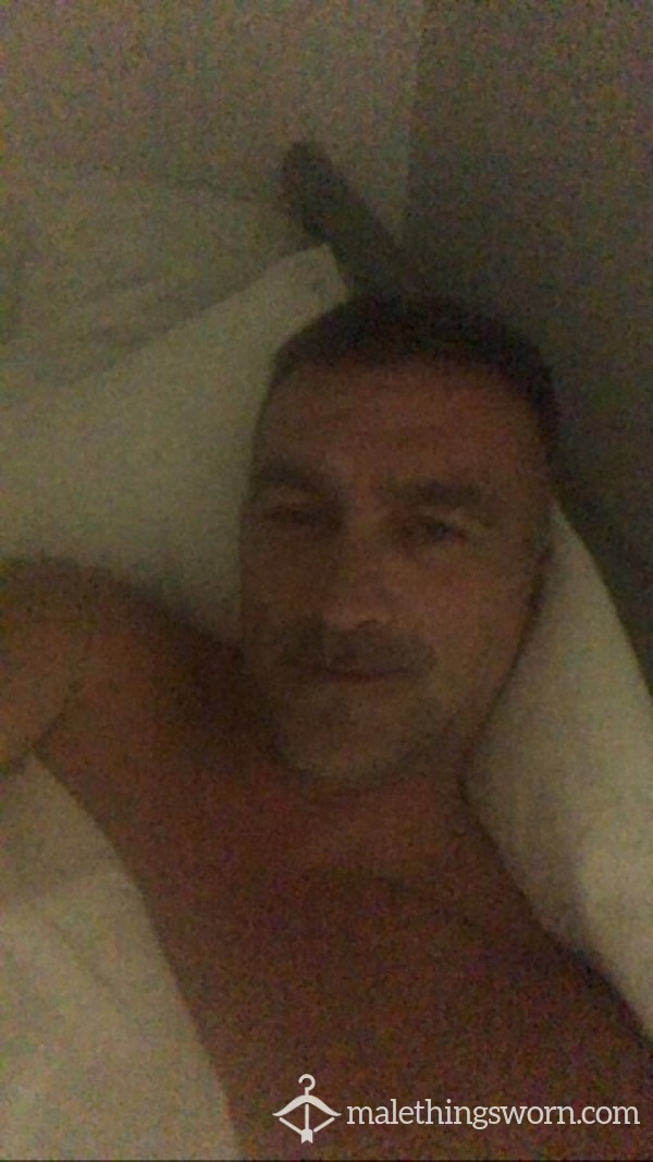 Naked Pics, Wank Video