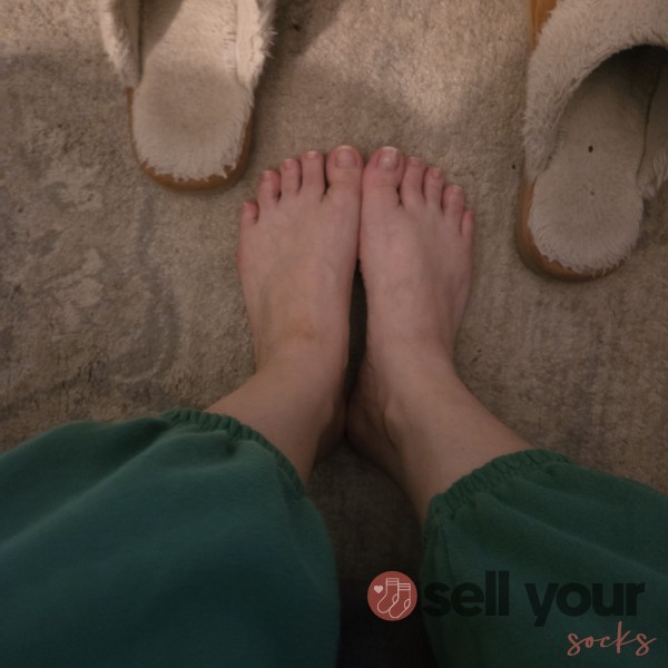 Naked Toes