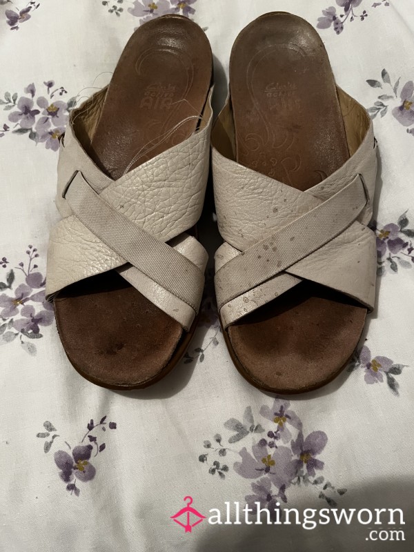 NannieDays Filthy Size 3 Sandals