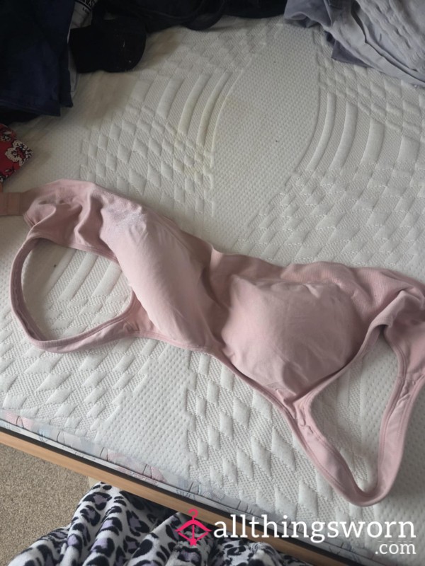 Nans Old Sports Bra