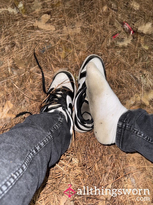 Nasty 🤢 4 Day+ Wear White Socks