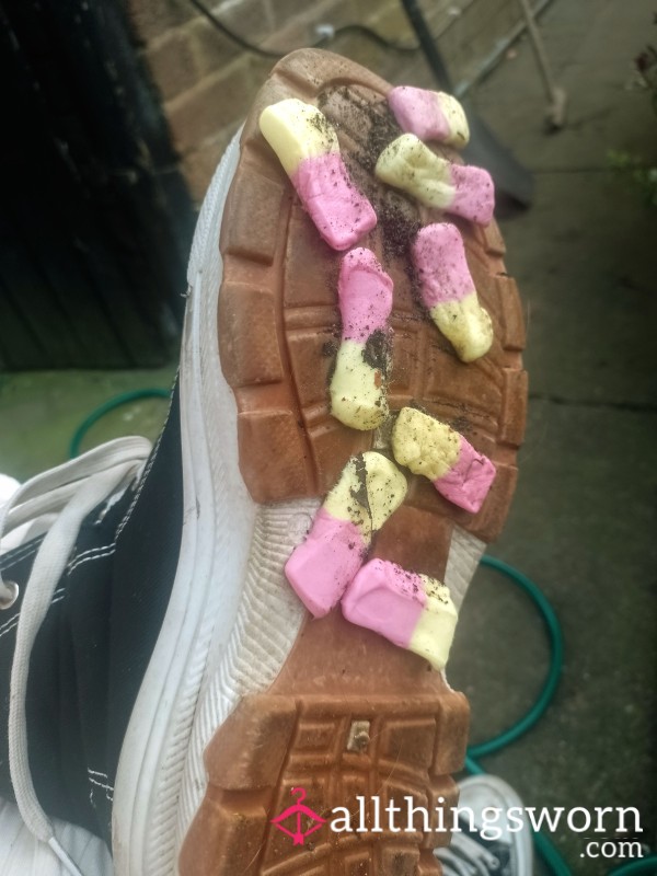 Nasty Shoe Treats 🤣😝🍫