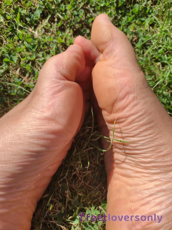 Natural Close Up Dry Feet Wrinkles - Let Me Rub You Outside, Let Them Watch