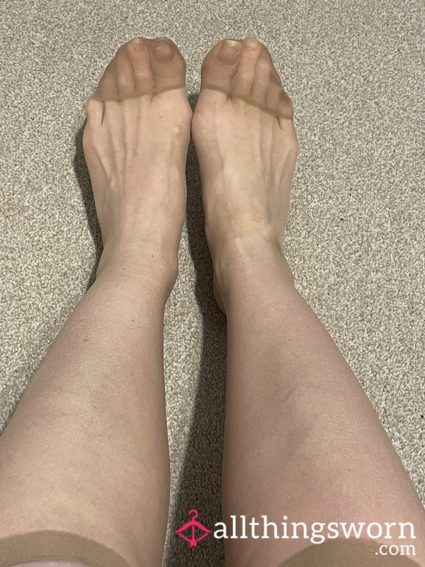 Natural Knee Length Pop Socks 24 Hour Wear