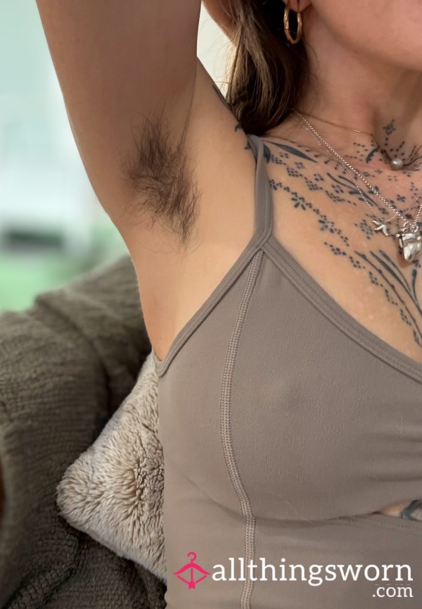 ☔️ Accepting April Bids ☔️ | Current Bid: $150 | Armpit Hair: Natural, Soft, No Deodorant *4 MONTHS OF GROWTH*