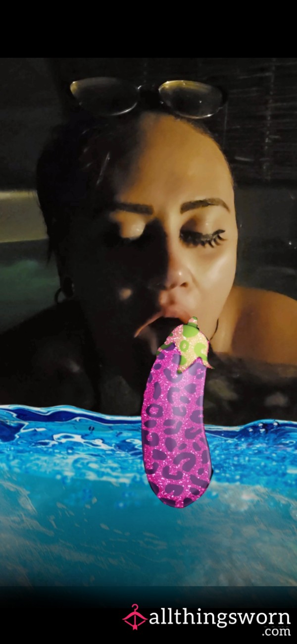 Naughty Hot Tub D*ck Sucking 😈💦💦