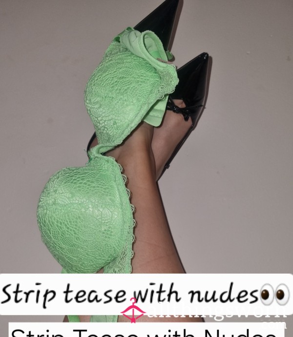 💚Naughty Little Strip Tease💚