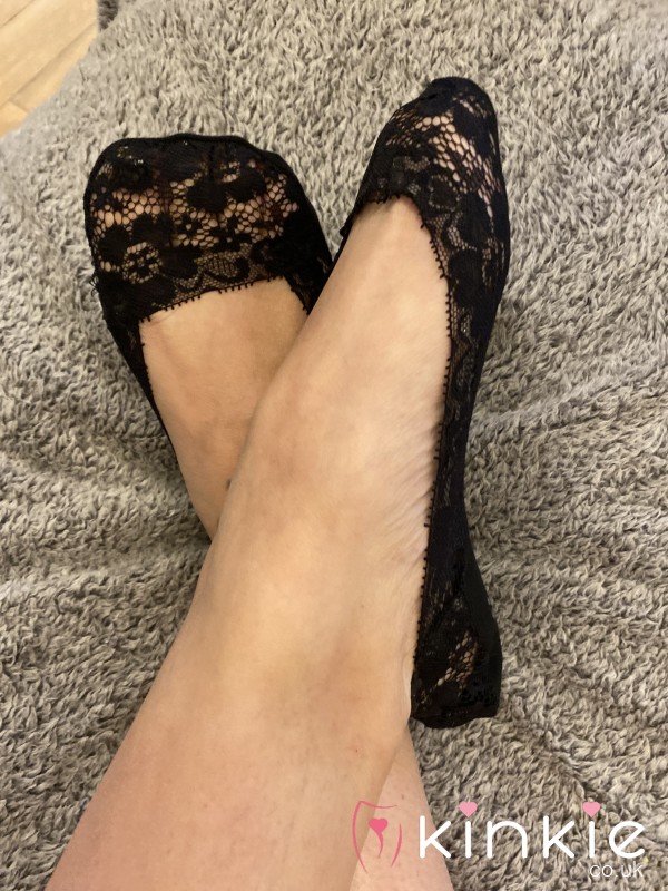 Naughty Nurses Well Worn Lacy No Show Shoe Liner Socks 👃