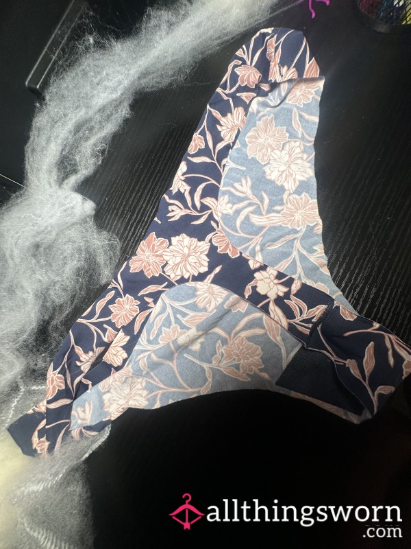 Navy Blue Flor*l Thong