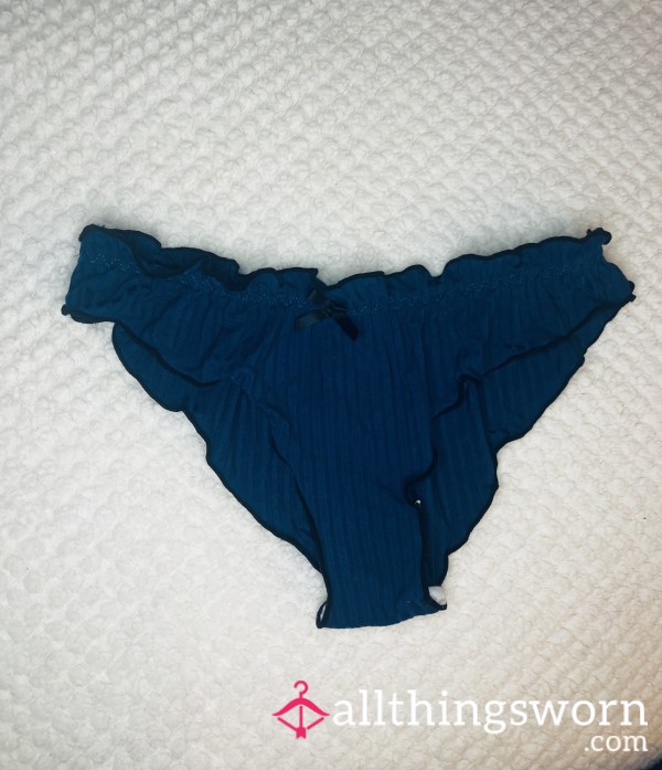 Navy Blue Ruffled Ribbed Bikini! Size M