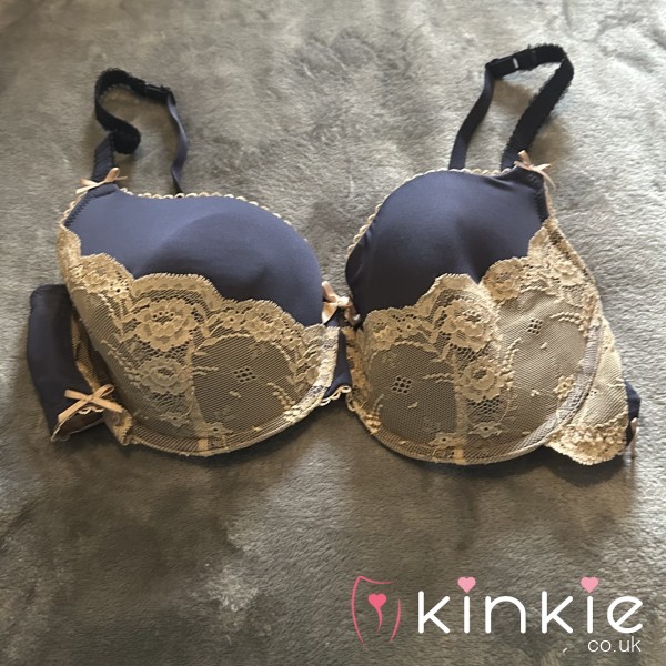 Navy & Cream Lace Bra - Size UK 40D - SSBBW