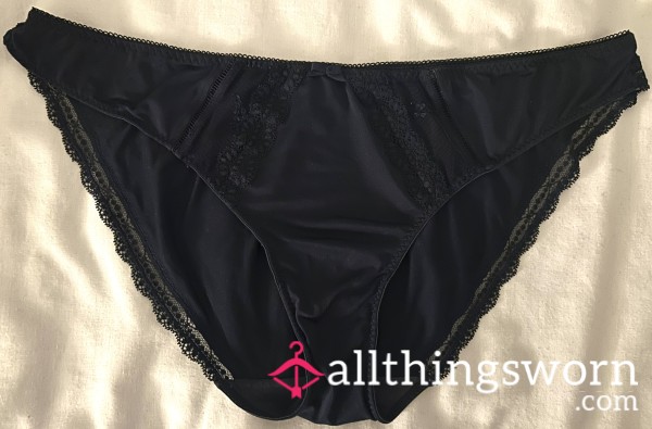 Navy Lace Detail Worn Panties 🖤 | Soft Mesh & Delicate Detail