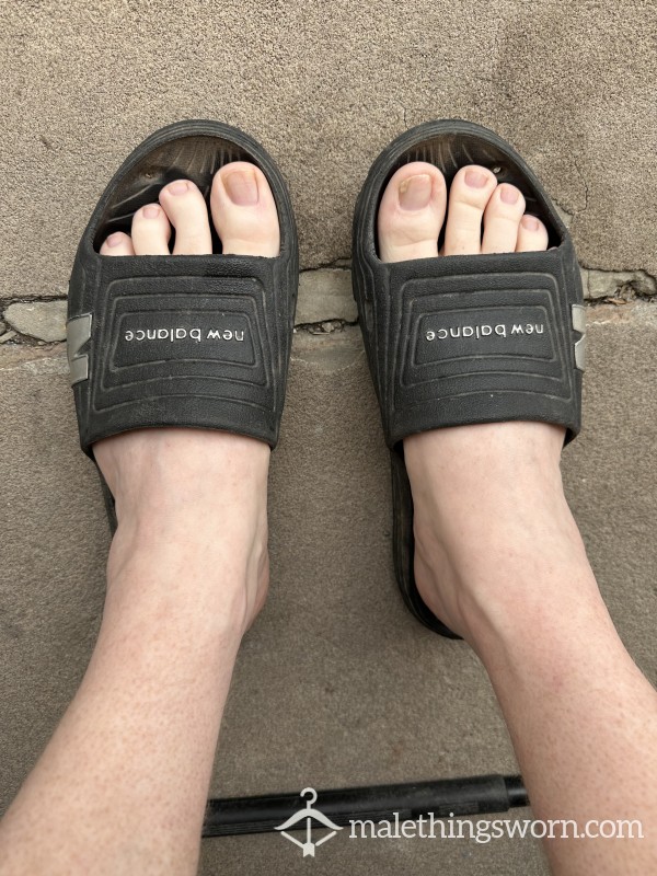 NB Flip Flops Size 12