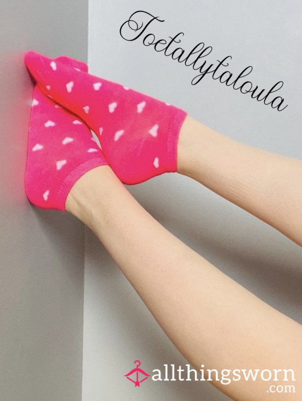 Neon Pink Trainer Socks With White Hearts 🤍