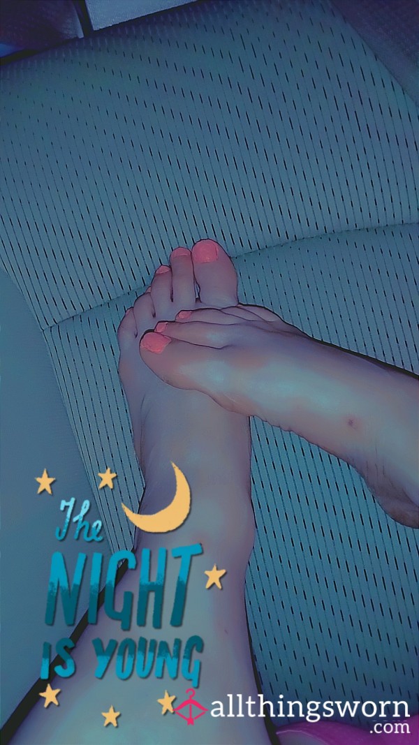Neon Toes