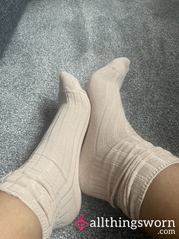 Neutral Crew Cut Socks🧦
