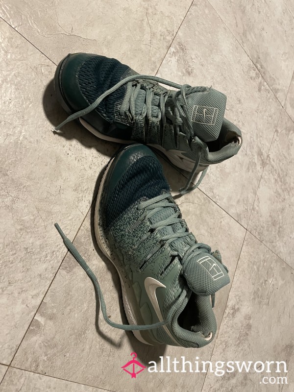 Never Washed 1 Year Nurse Work Shoes