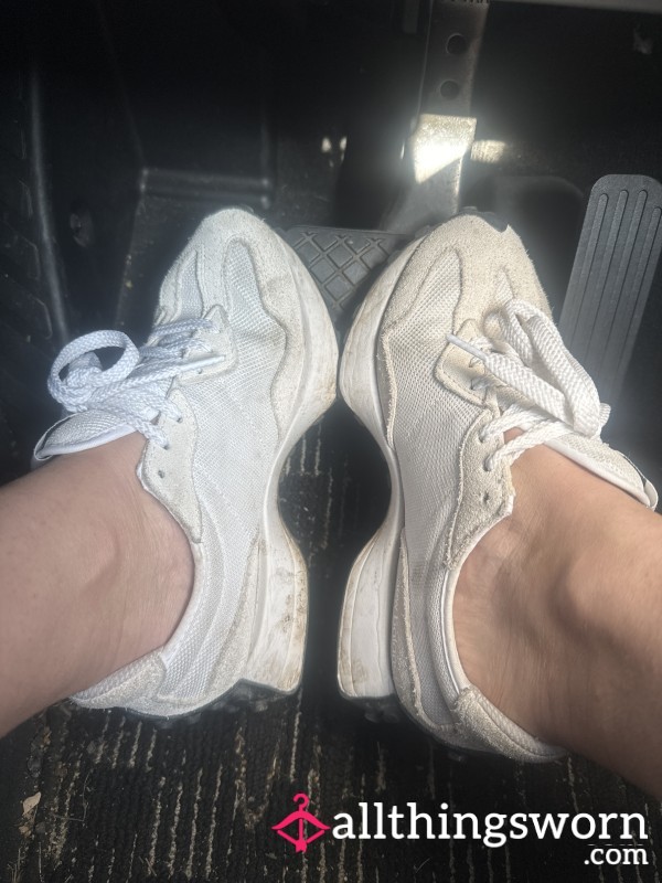 New Balance Dirty Trainers Size 4