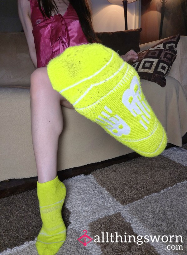 💚New Balance Socks Neon Green Socks Workout Gym Socks Compression Socks Short Ankle Socks Cute Japanese Asian Gym Girl Tattoo Feet Foot Fetish Athletic Petite Fitness Model Personal Trainer