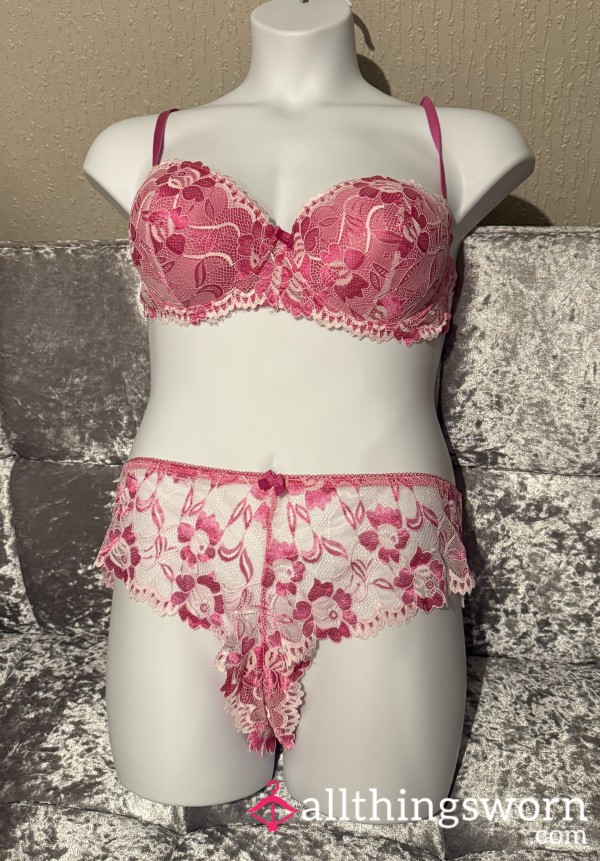 New Bra And Panty Set In Pink Lace 40c/20-22 Panties