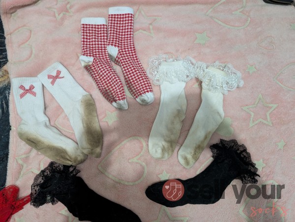 NEW  COLOURED ANKLE SOCKS 🧦😷🧦 WORN TO HOW YOU WOULD LOVE THEM 😉😉