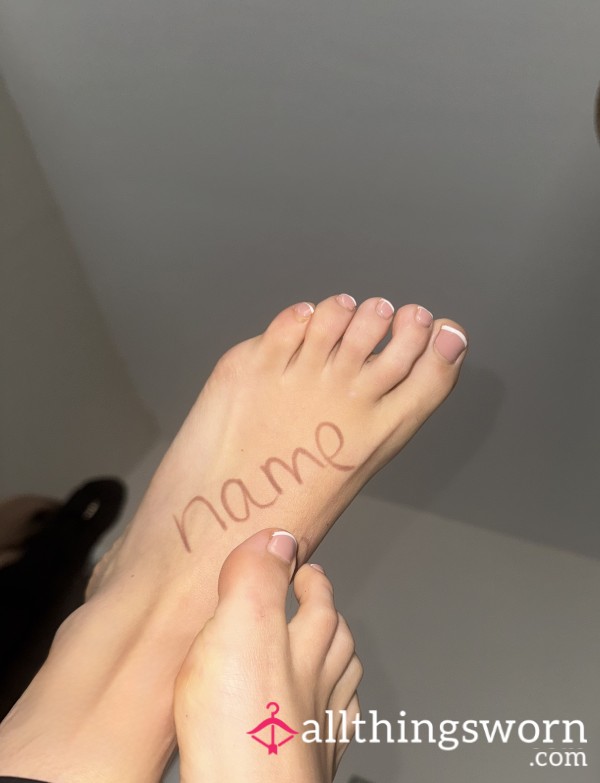 New Lock Screen??🦶❤️