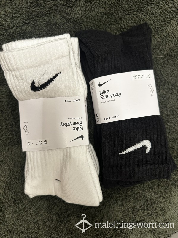 NEW Nike Socks Minimum 2 Day Wear