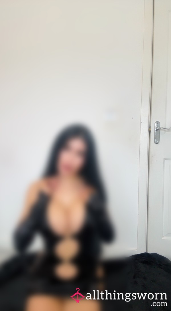 New  With Face Dress And Gloves Pics