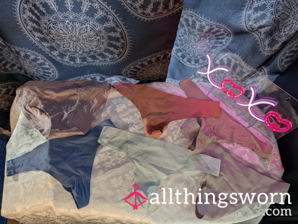 Seamless Thongs