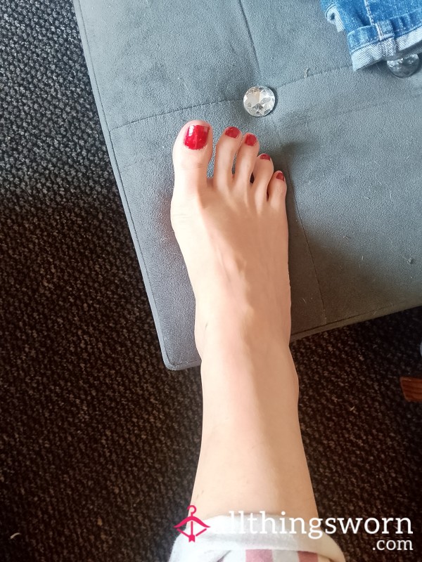 Nice New Painted Toes Come See