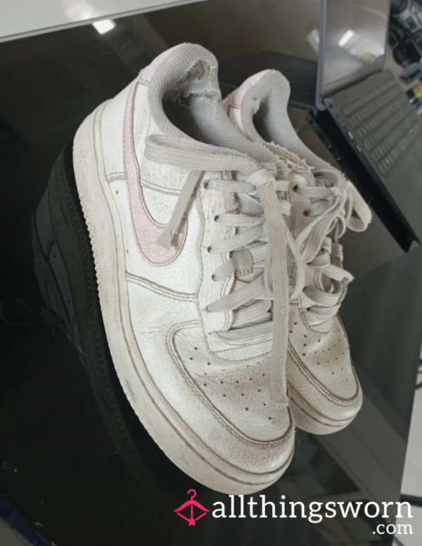 Nike Air Force Ruined Used And Abušed