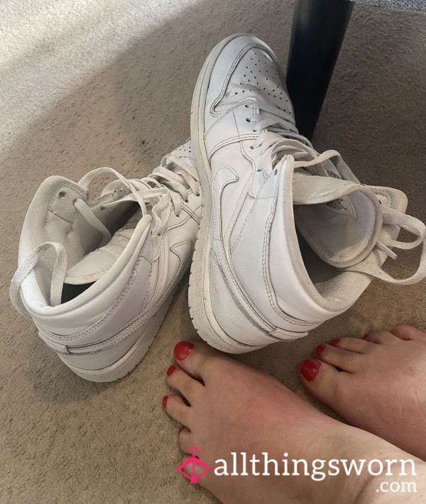 My White Jordans, My Bare Feet 🥰 Everyday Grime & The Scent Of Me Seeping In