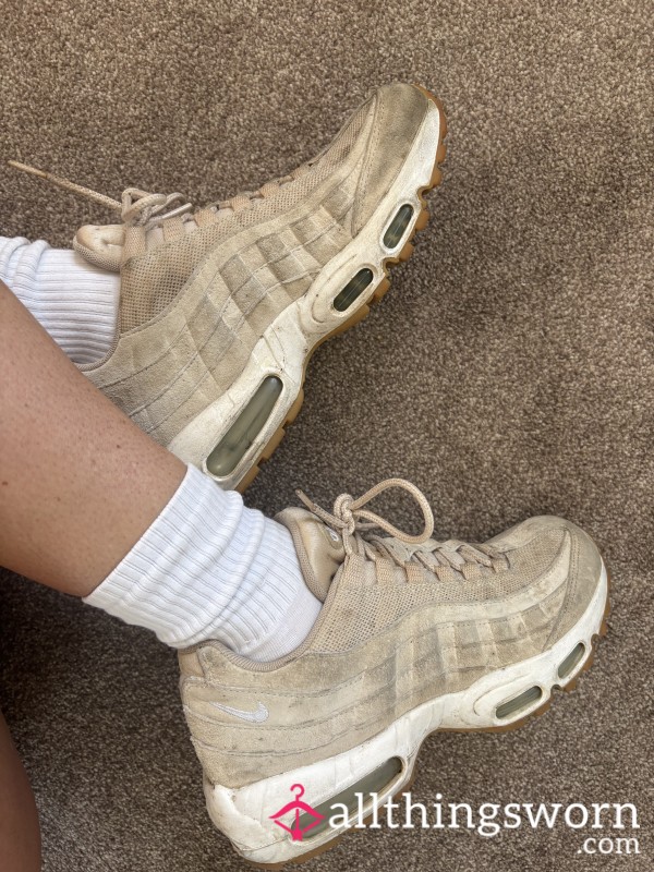 Nike Air Max 95’s Trainers Sneakers Shoes Well Worn Dirty Used Filthy Smelly Stinking Size 6 Uk Women’s