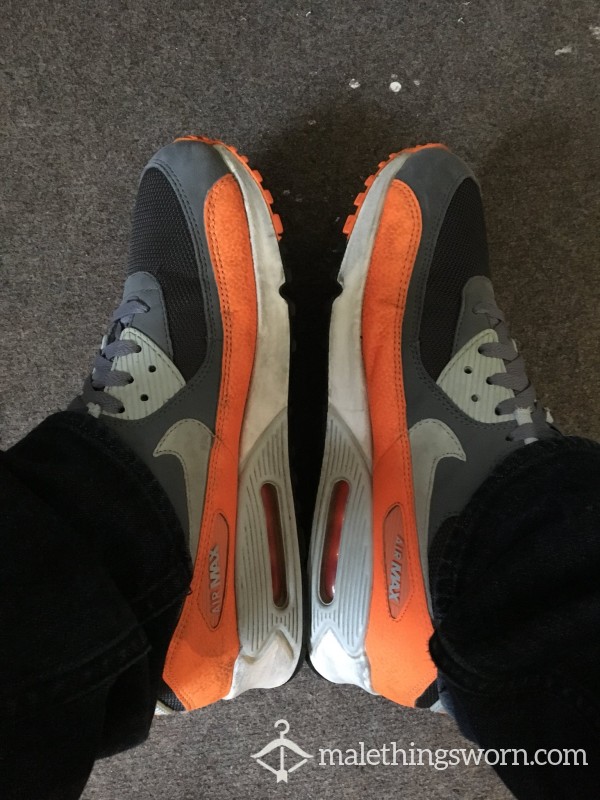 NIKE AIR MAX ORANGE AND GREY OVER 10 YEARS OLD