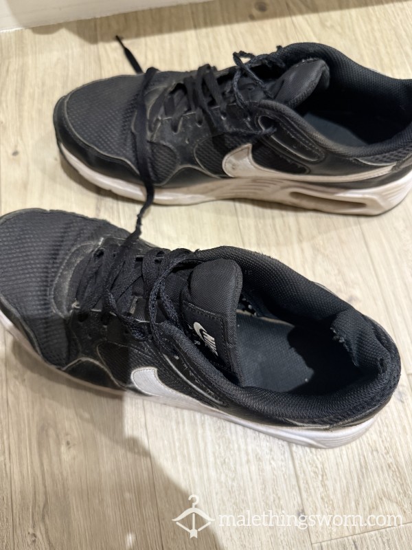 Nike Air Trainers Very Worn Stink