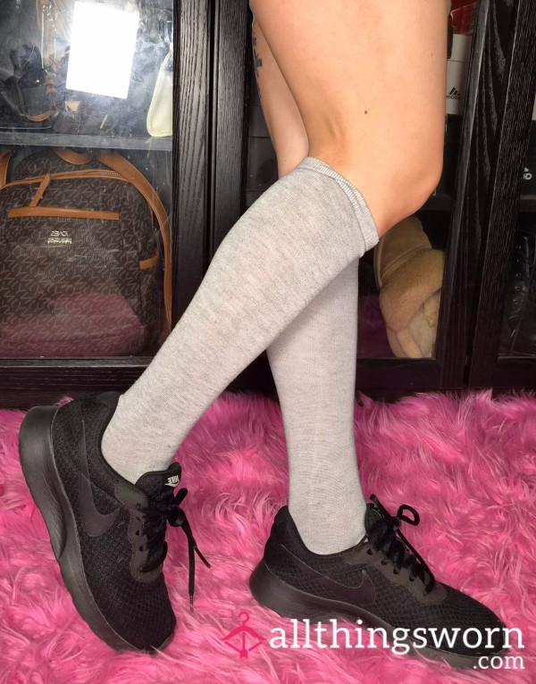 ✔️Nike Black FlyKnit Sneaker Workout Old Smelly Dirty Running Shoes Japanese Asian Feet Fitness Model Tattooed Petite Personal Trainer