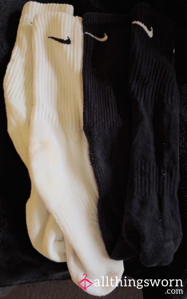 Nike Crew Socks Available