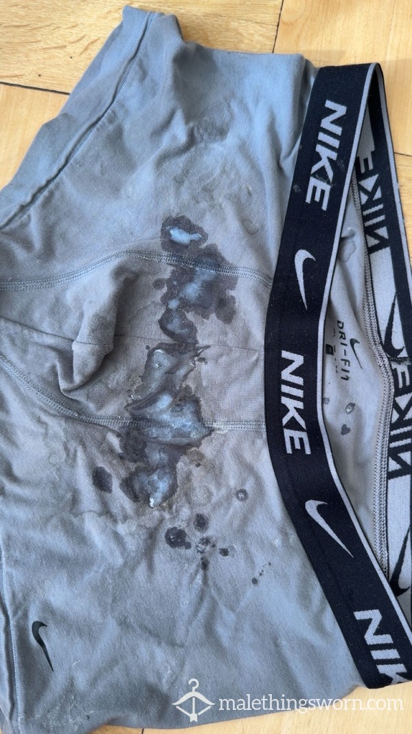 Nike C*m Rag