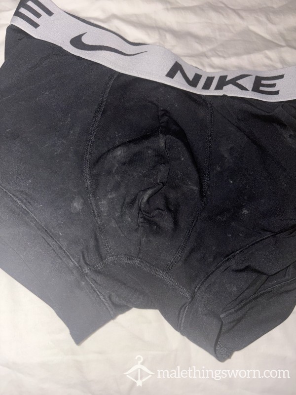 Nike C*m Rag