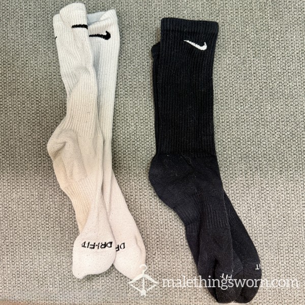 Nike Dri-Fit Crew Socks – Black Or White – Limited Pairs